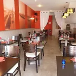 Familial L'ostrei Hotel